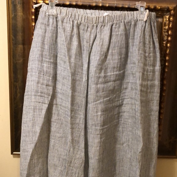 Verandah by Vina bohemian linen wide flowing leg, elastic high-waist cropped - Picture 2 of 7